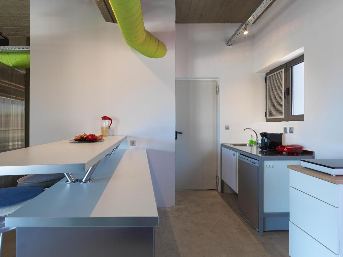 Ceramus Apartments Gazi View Афины Экстерьер фото